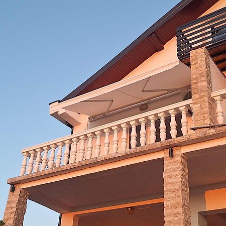 Apartments Cetiri Sestrice Novigrad  Extérieur photo